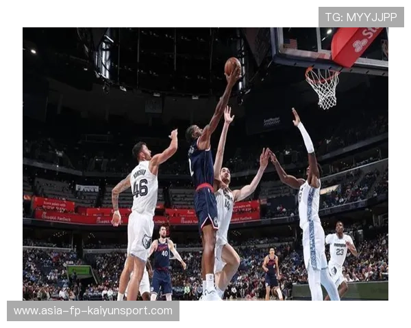 快船第三节再崩!老问题反复上演成输球模板 快船第三节再崩!老问题反复上演成输球模板